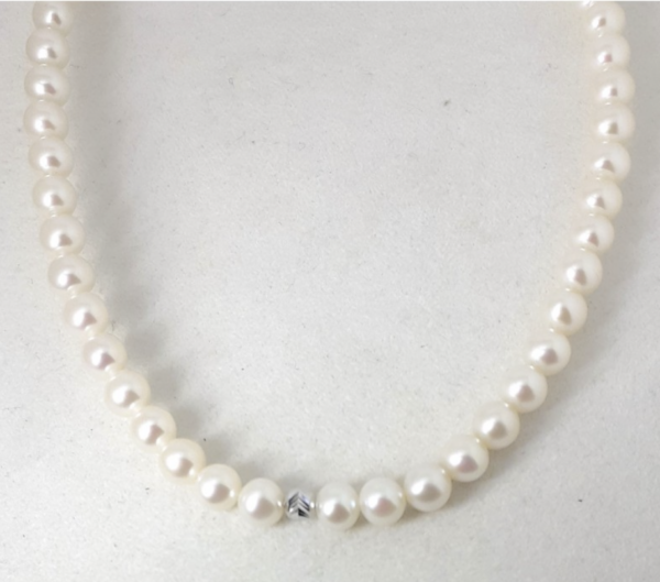 Collana Mikiko Donna