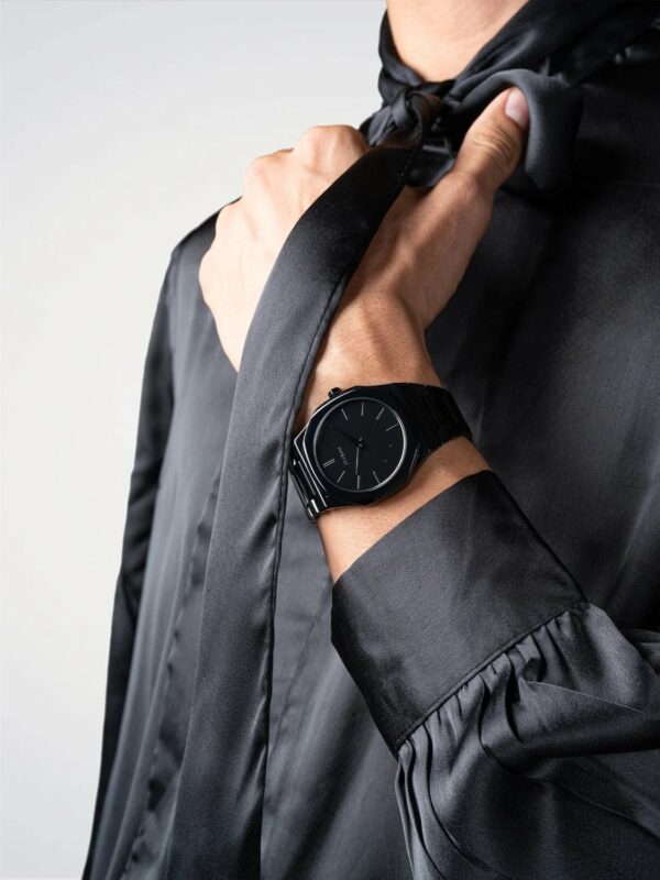 Orologio D1 Milano Groovy Black Ultra Thin 39 mm in Acciaio D1-UHBJ01 - immagine 6
